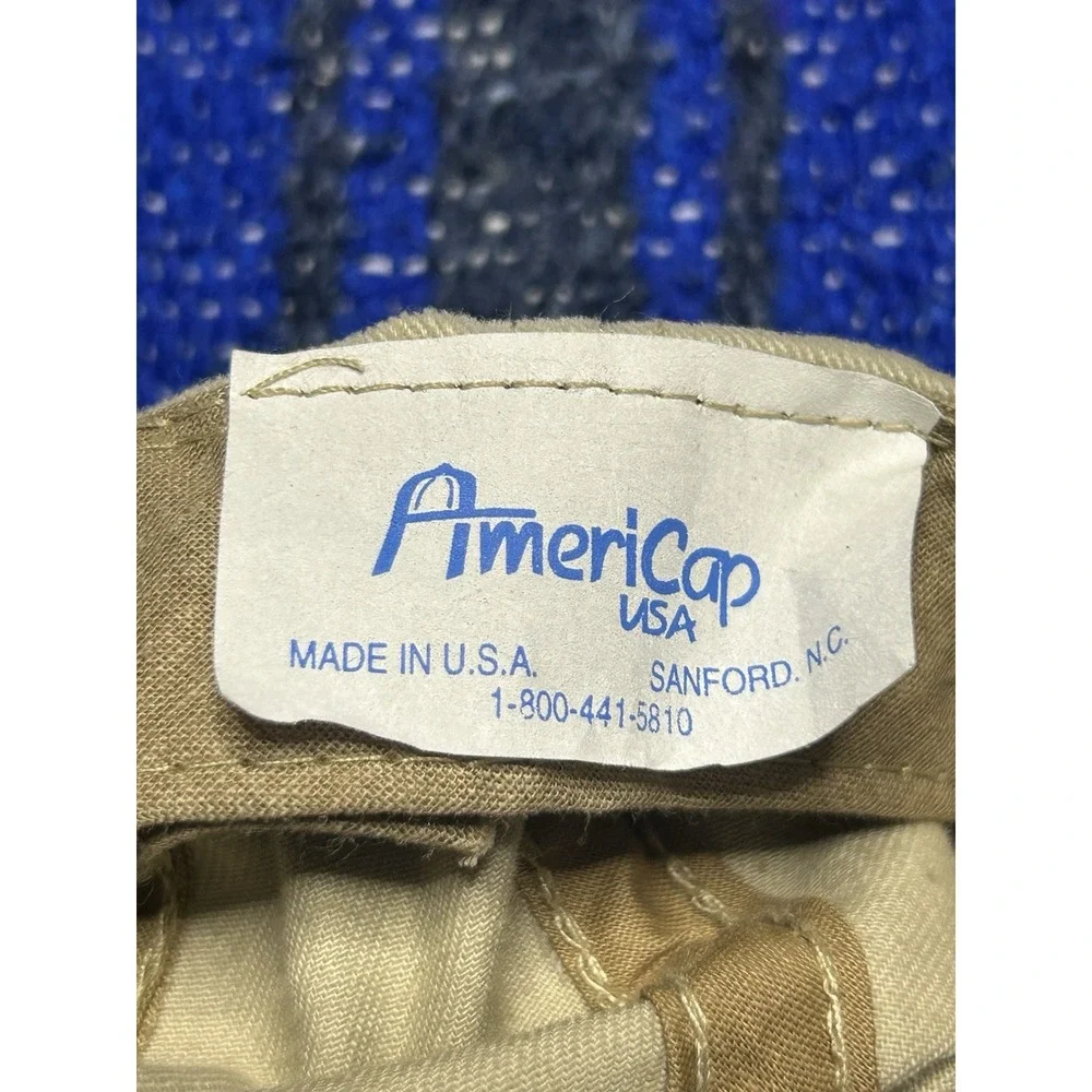 Vintage AmeriCap Que Pasa Hombre Made in USA Snapback Hat Beige Black